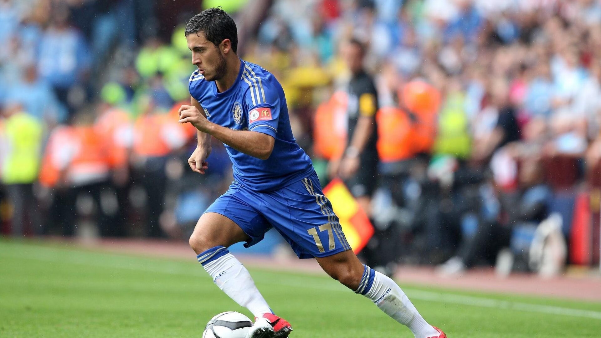 博卡青年篮板球争夺激烈，博卡青年2020球衣